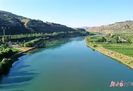 包含河夏幸福主场不敌重庆力帆，积分榜略有下降的词条