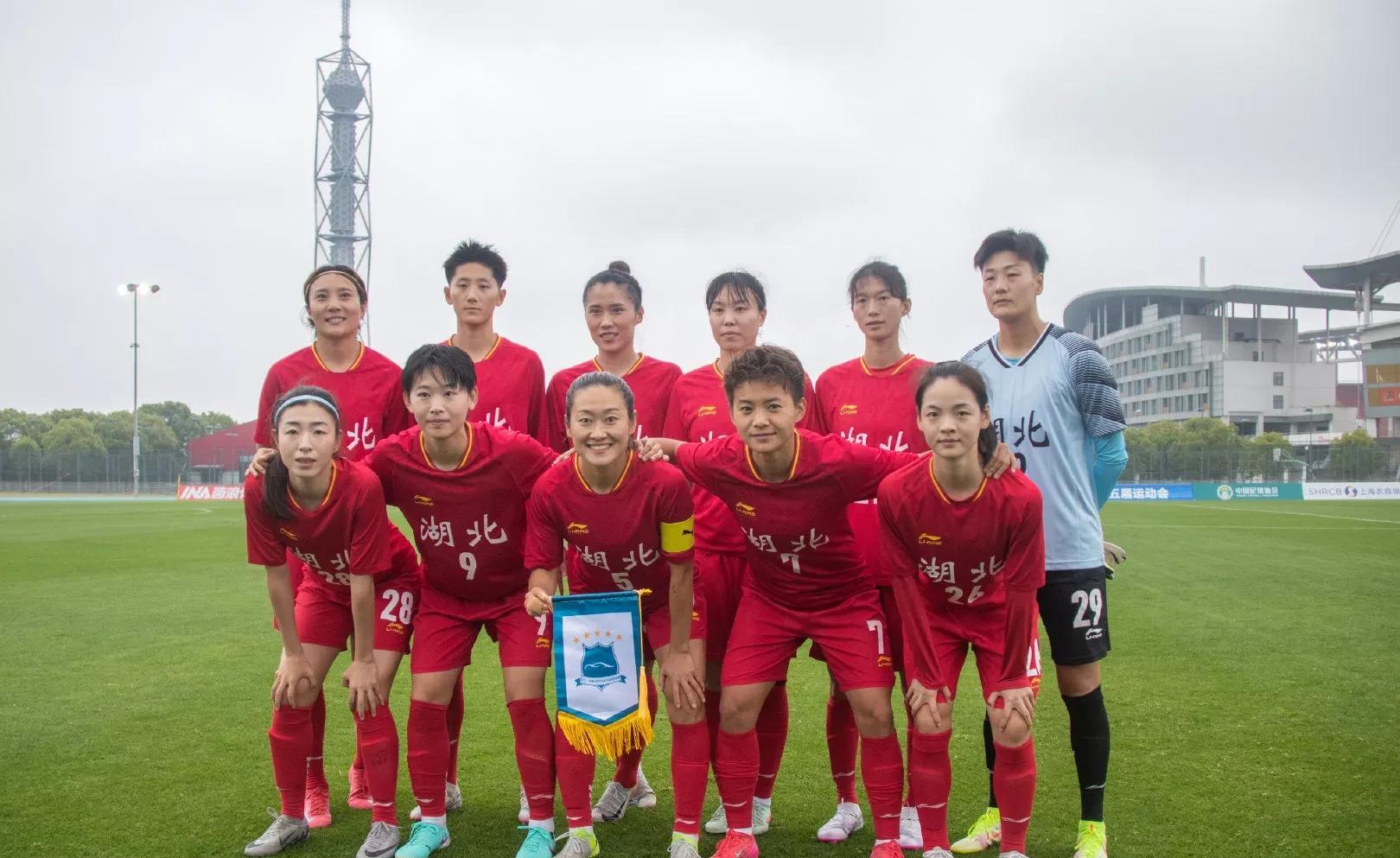 爱游戏中国官网-中国女足大放异彩，再次成为焦点