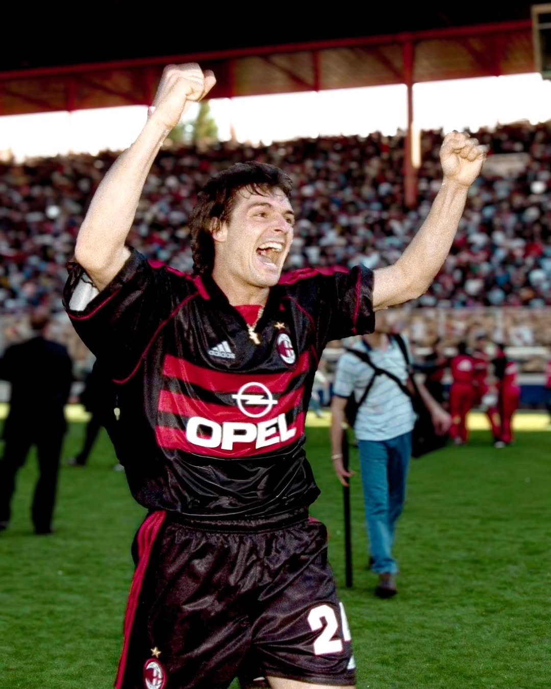 AC米兰球队士气高涨，主帅表扬整体表现