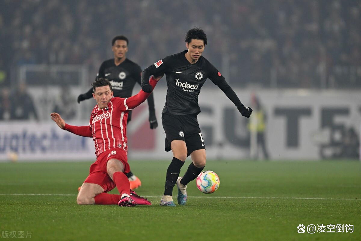 拜仁慕尼黑豪取九连胜，豪取德甲榜首