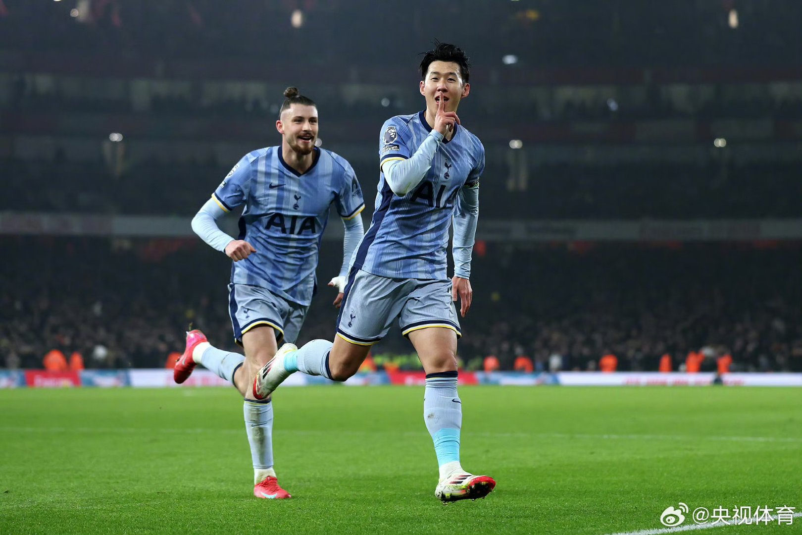 爱游戏中国官网-阿森纳胜出海边大战，主场踢出火爆球风！