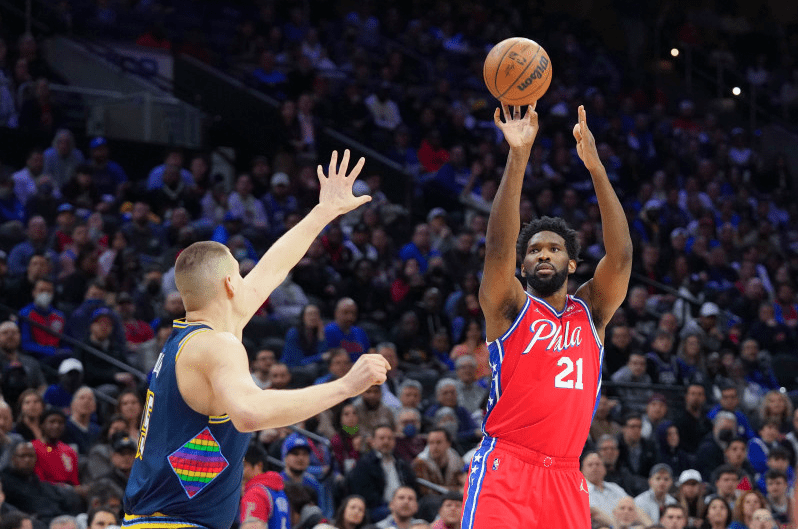 爱游戏在线-球队临时教练带领球队迎战劲敌