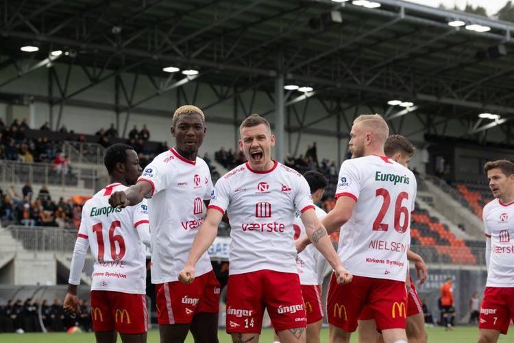 精彩绝伦！欧预赛比赛中球队完美表现的简单介绍