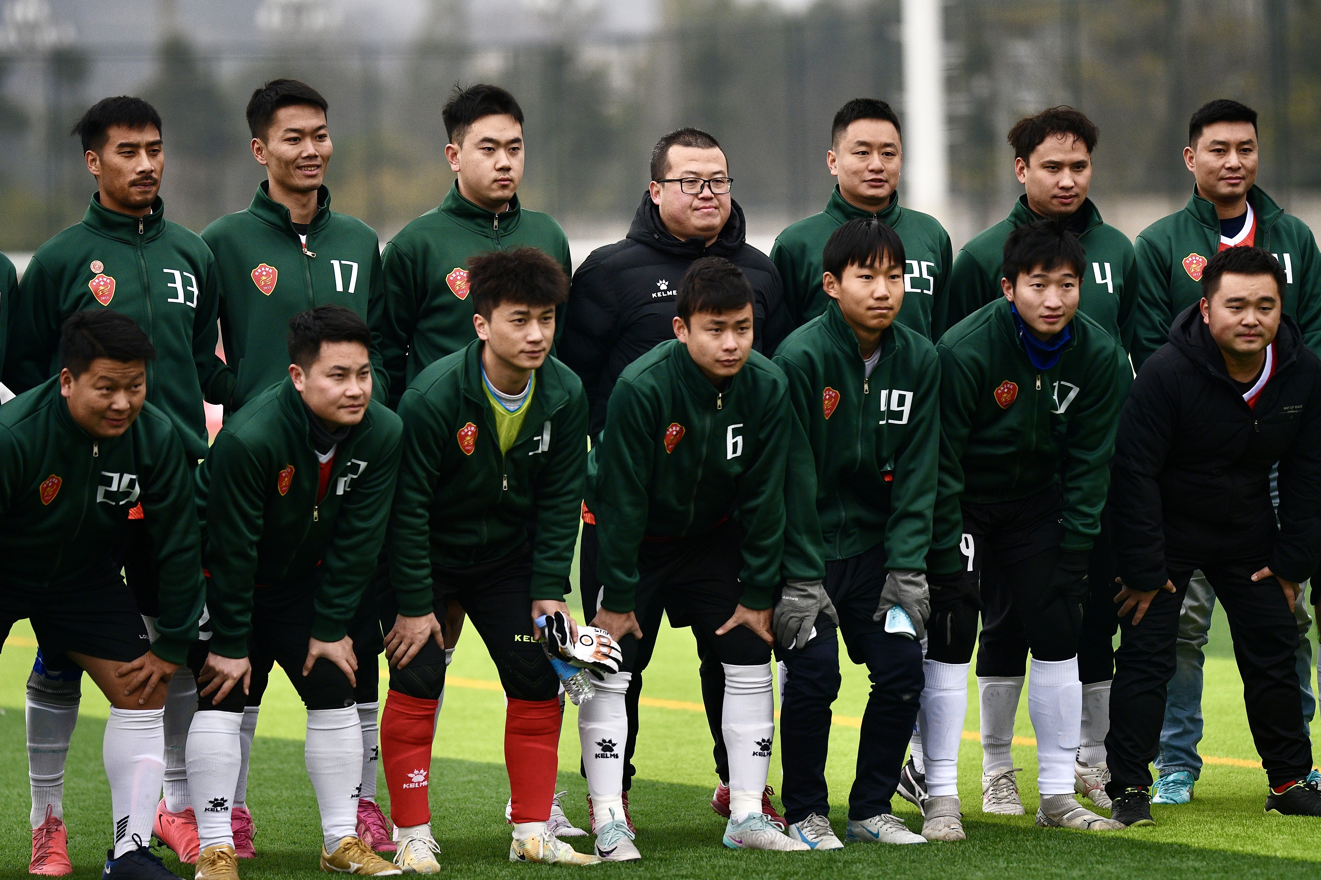 爱游戏网页版登录入口-关于足球比赛现场精彩纷呈，观众热情高涨不减的信息