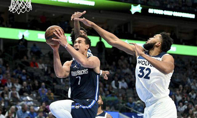 火箭负于马刺，遭遇三连败的简单介绍