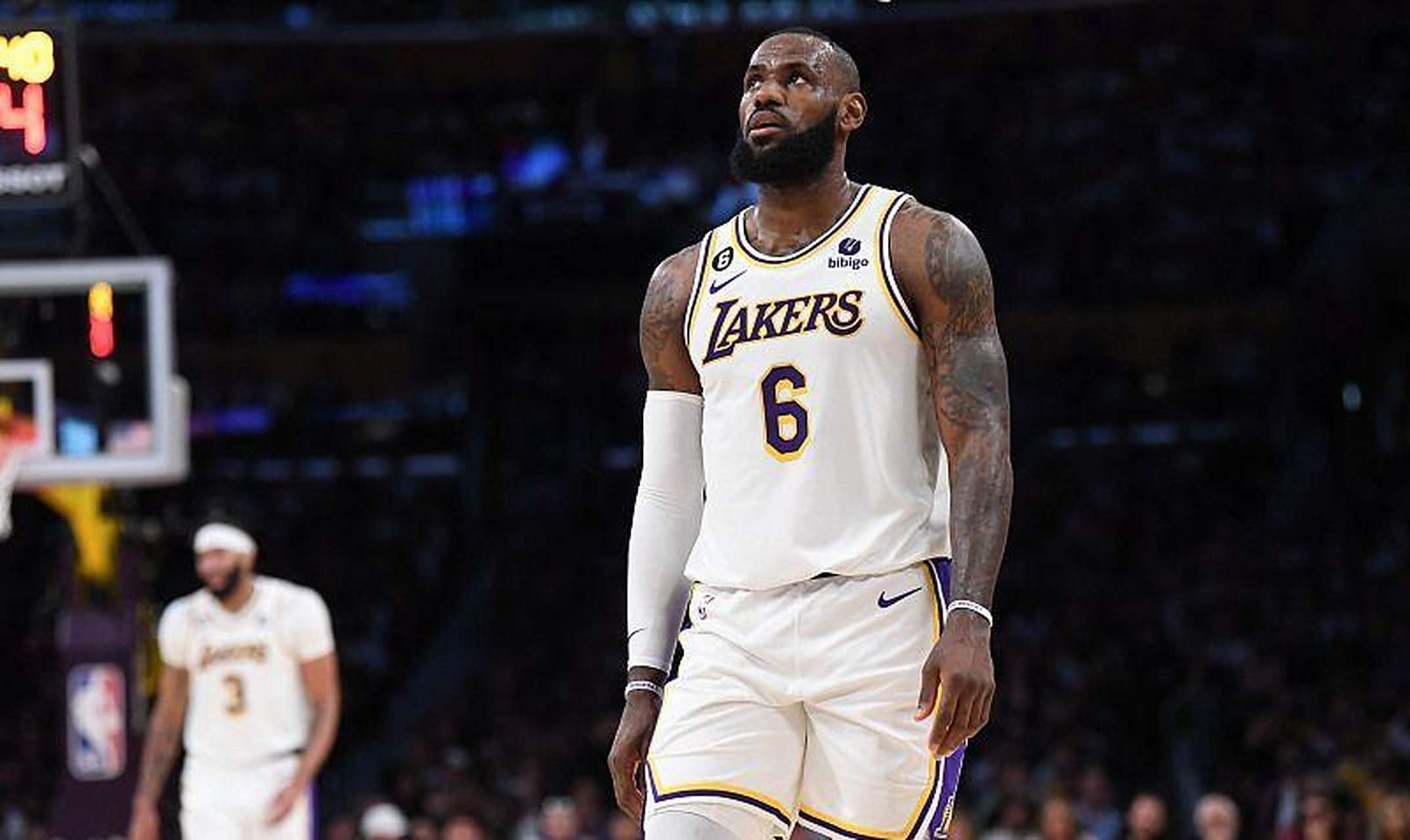 勇士队再次迎战湖人队