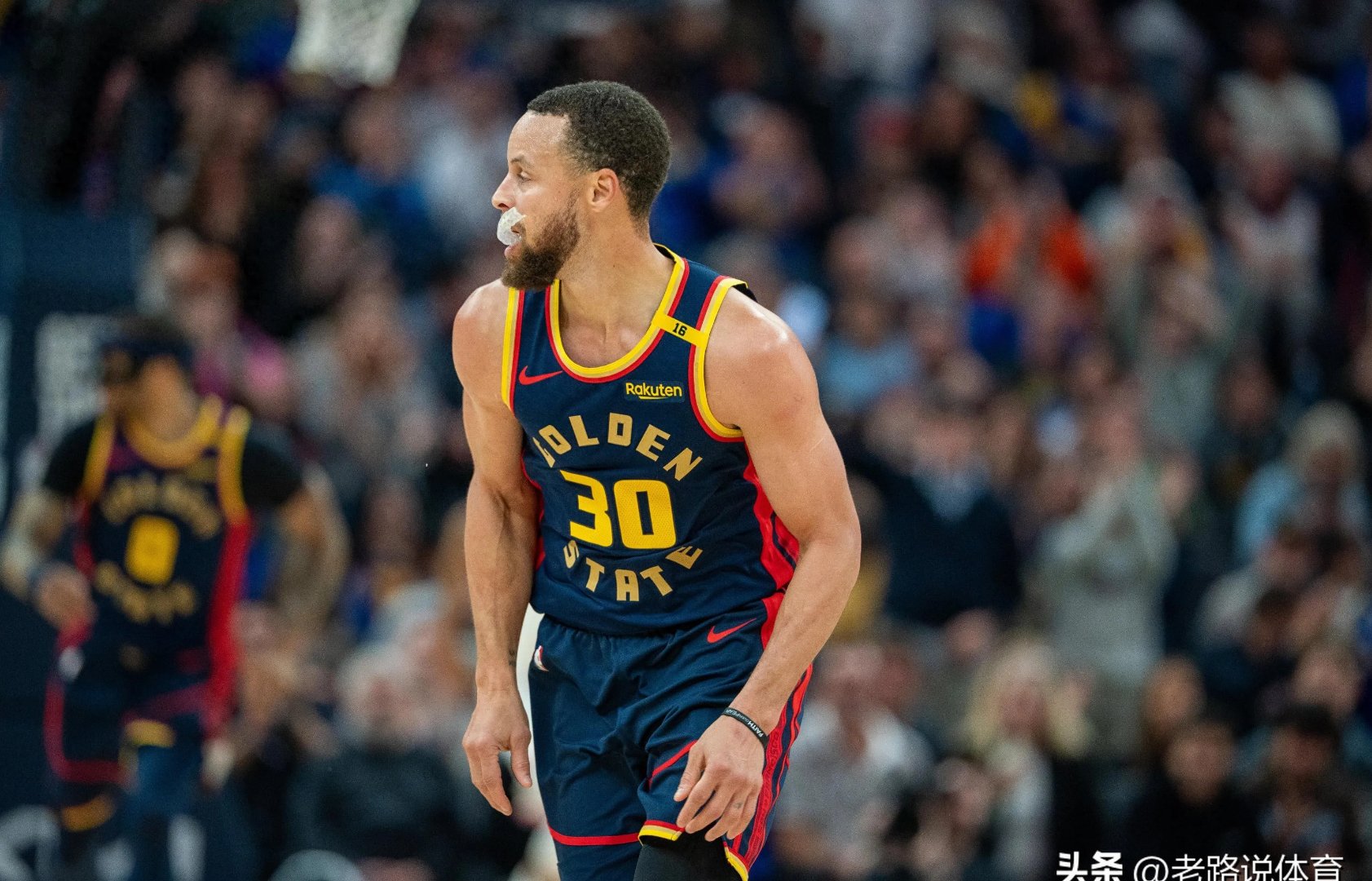 爱游戏官方登录入口-猛龙主场力克勇士，雄起六连胜