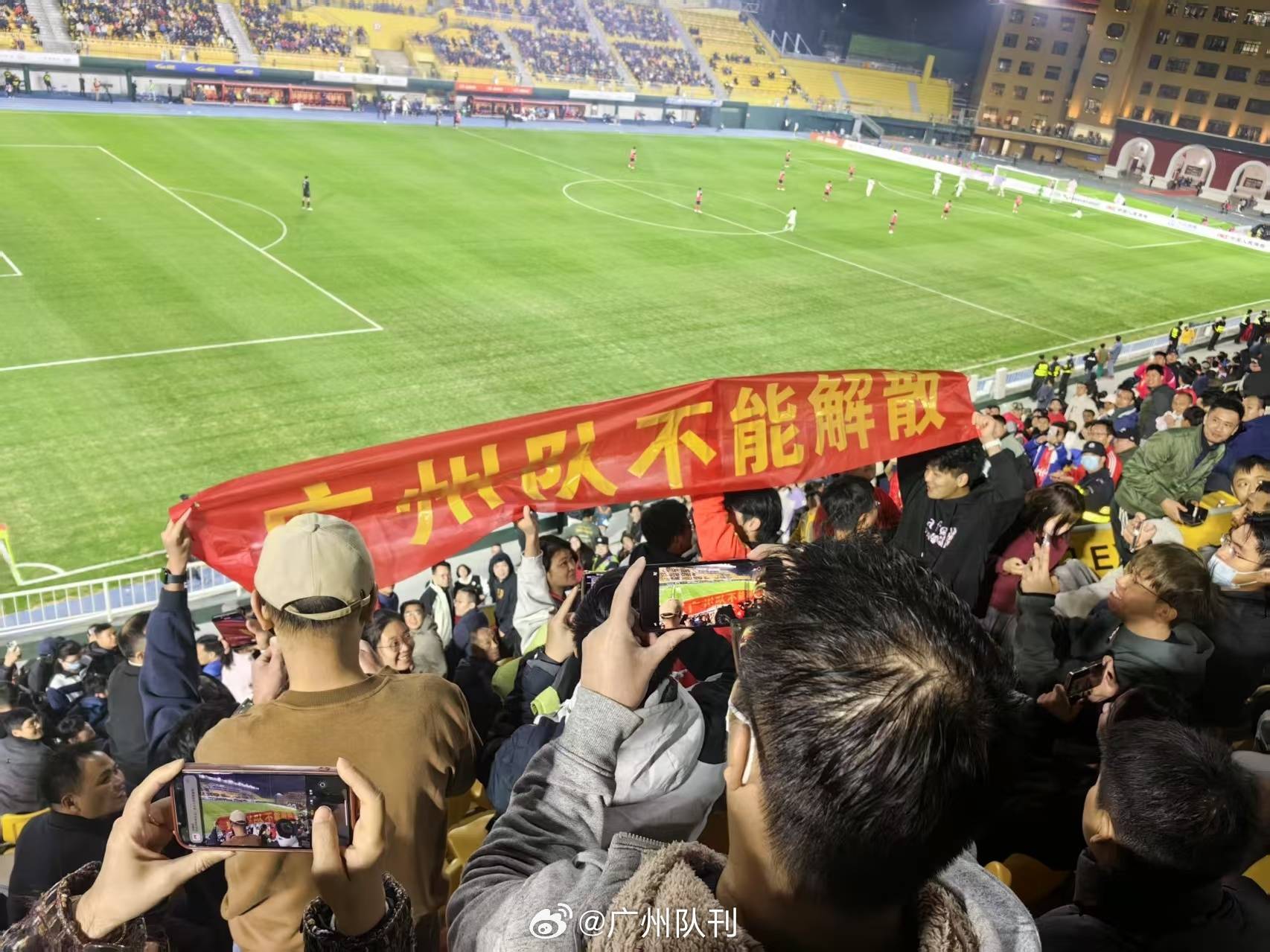 广州男篮客场告捷，击败重庆队