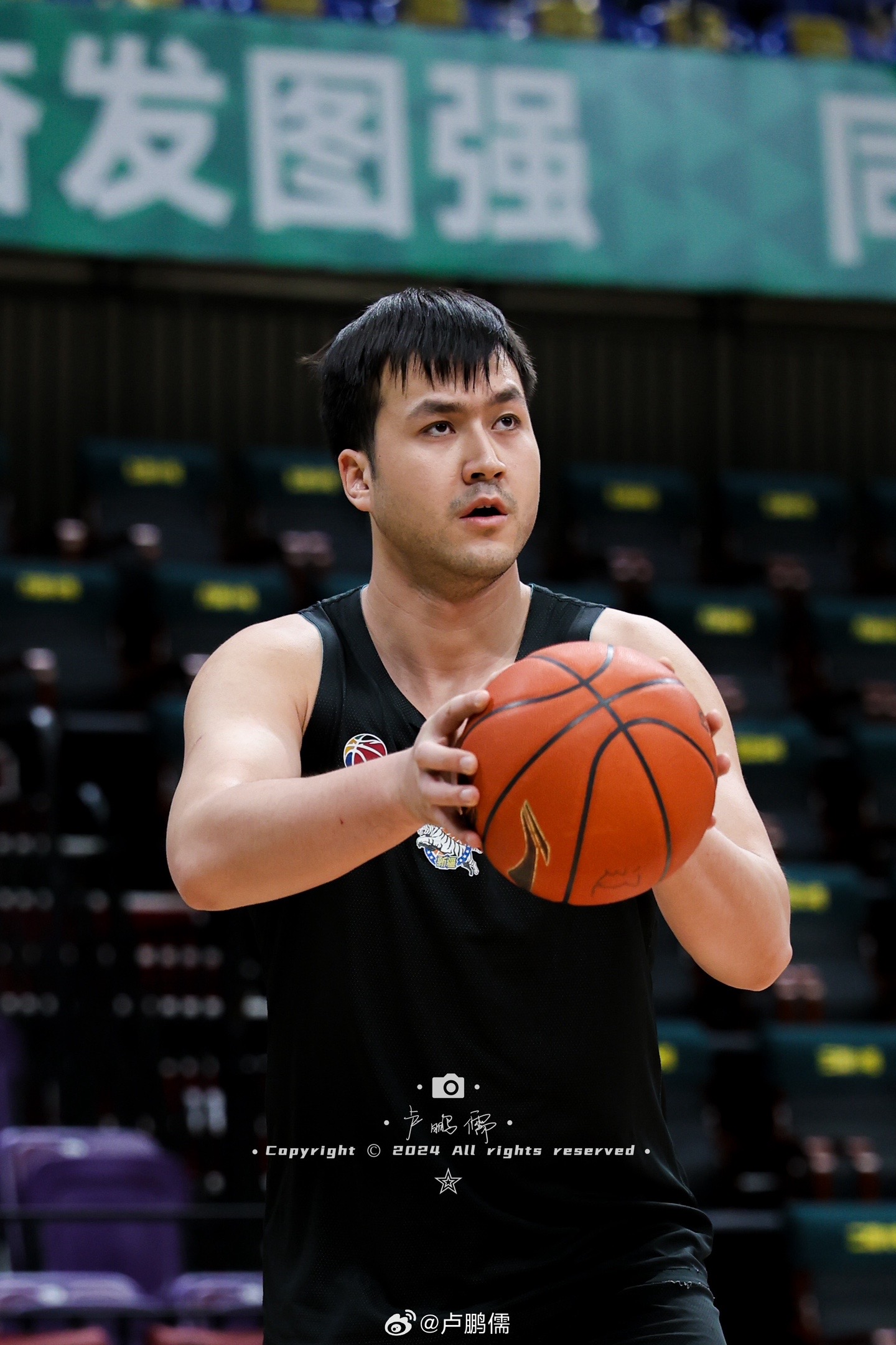 爱游戏官网登录网址-新疆男篮实力不减,多场胜利斩获信心