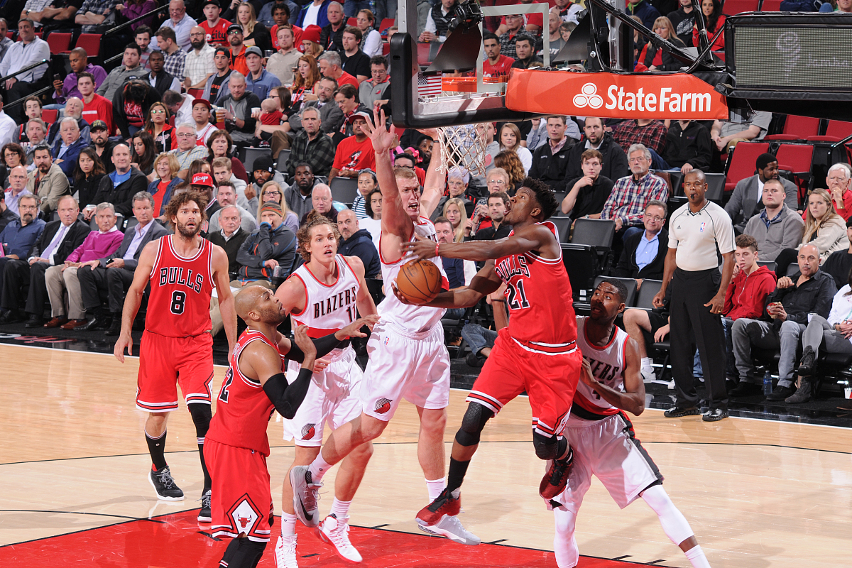 灰熊防守端表现不佳，惨遭对手狂轰的简单介绍