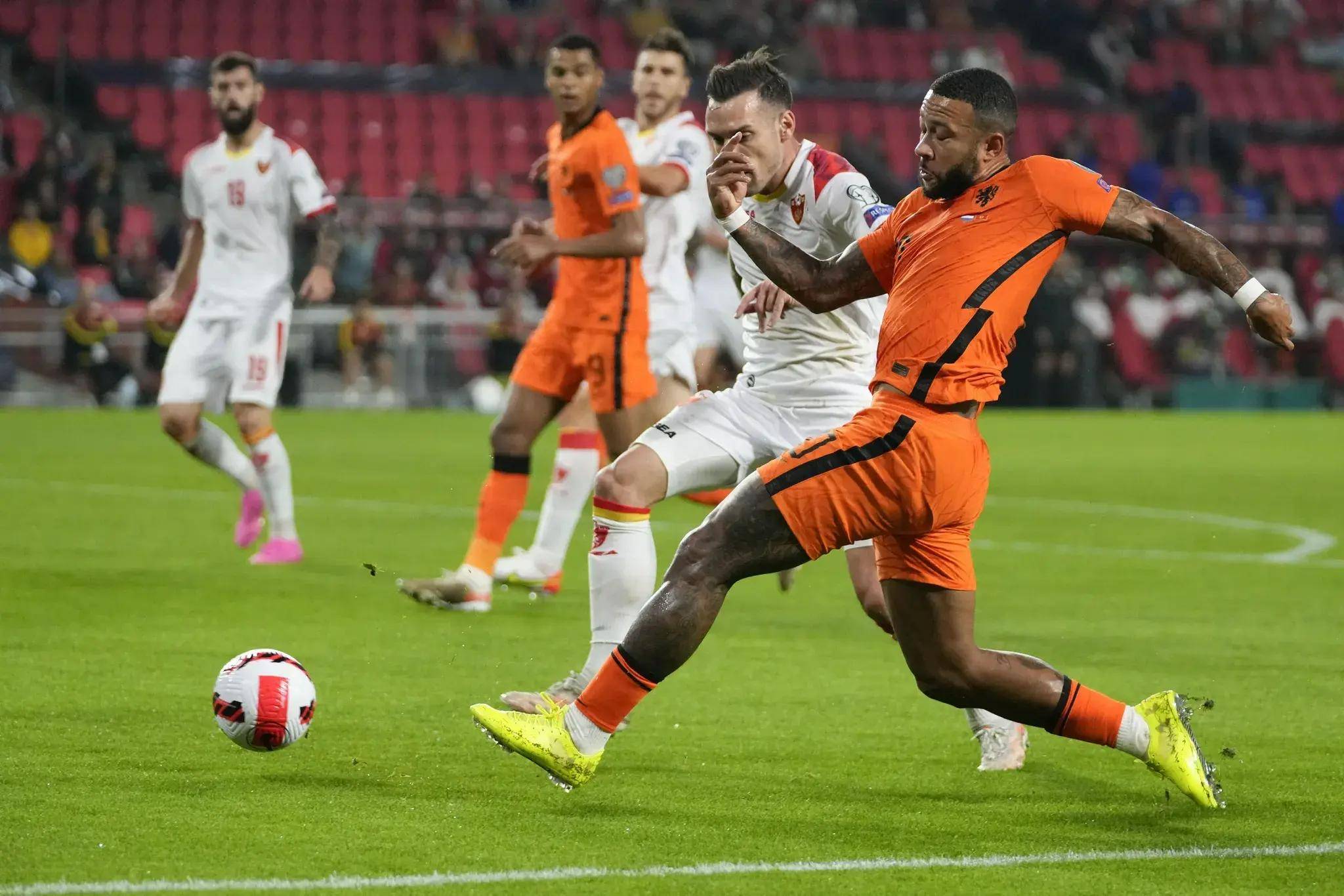 爱游戏亚洲官网-双雄争霸！欧洲强队之间的对决备受期待