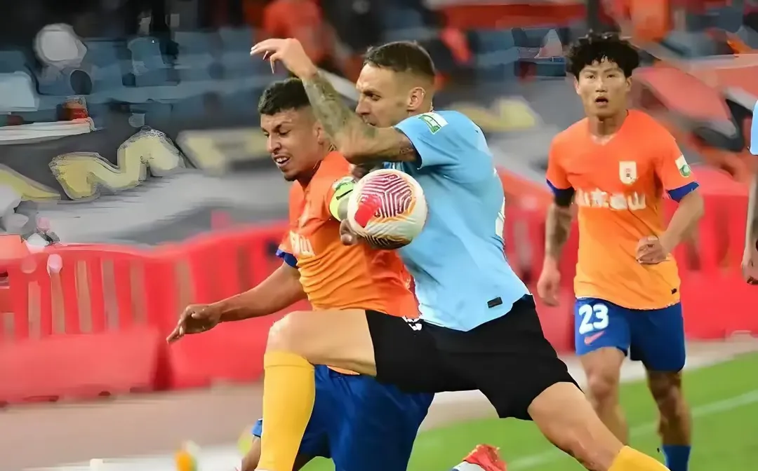 关于青岛黄海队在比赛中遭遇不利，亟需反思自身问题的信息