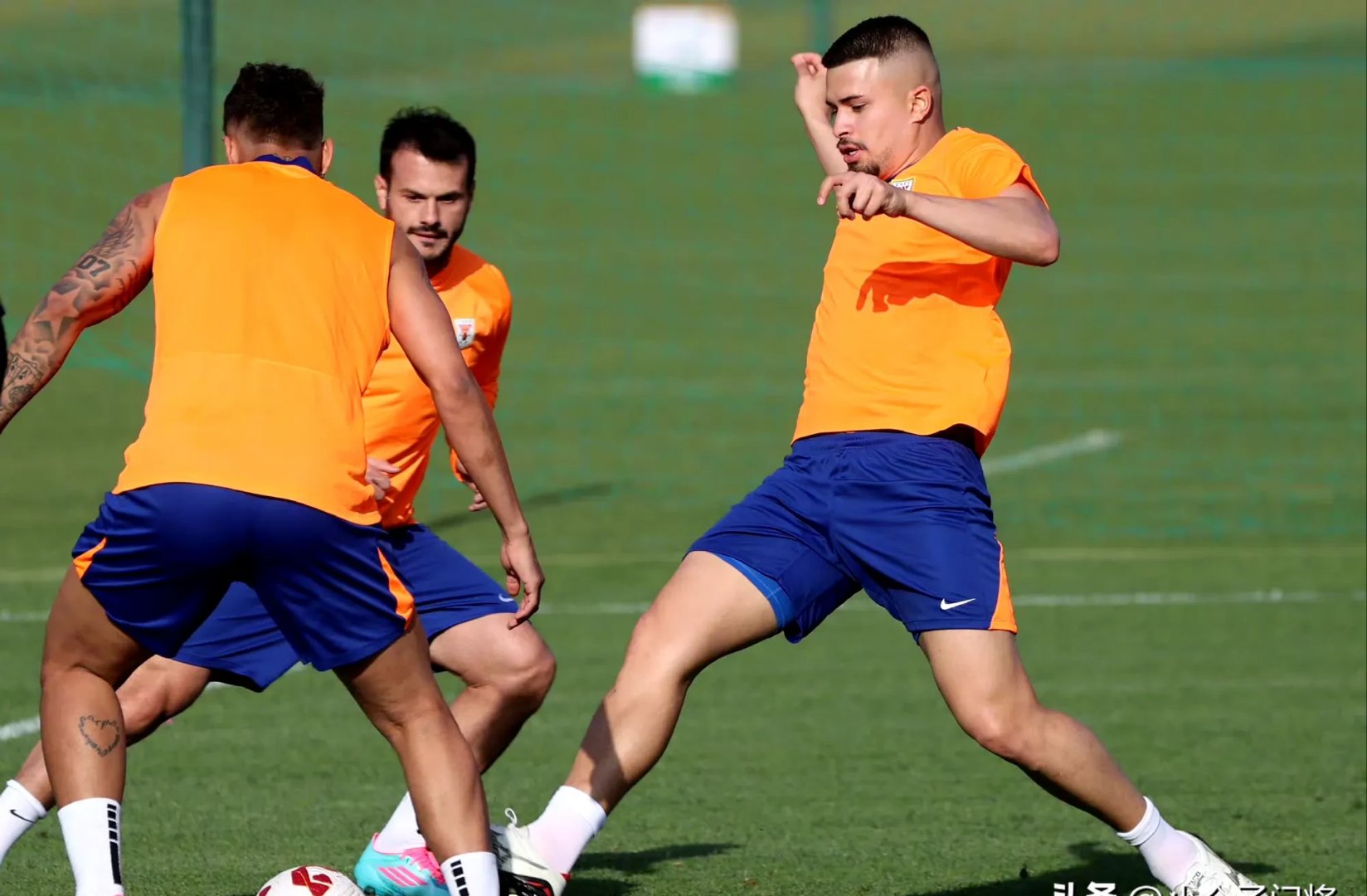 爱游戏官网登录网址-关于对手不敌！球队统治比赛，稳操胜券击败对手的信息