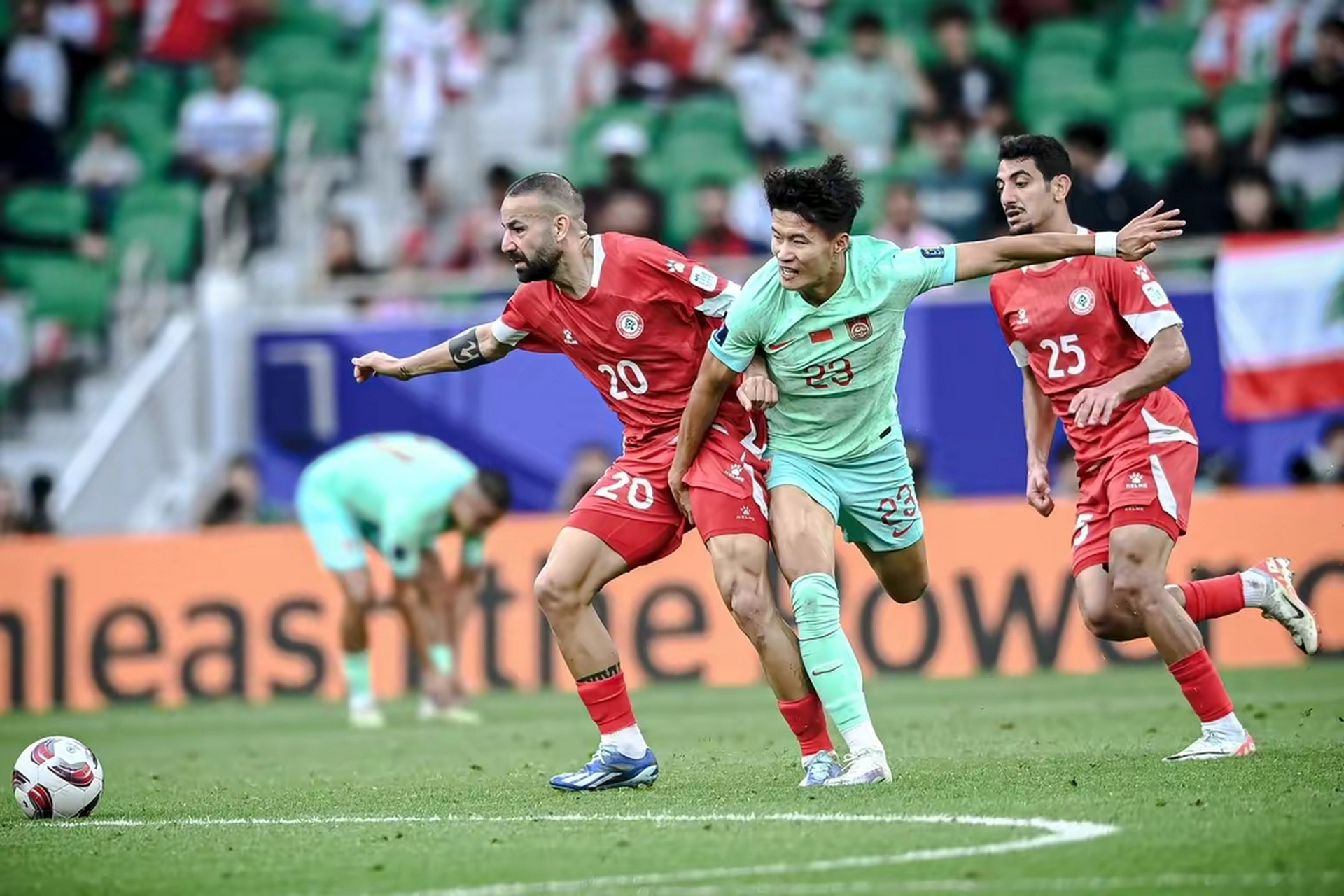 爱游戏注册-亚洲球队在国际联赛中崭露头角